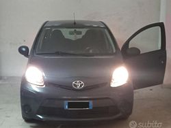 Grigio Usata 2014 Toyota Aygo Due volumi | 4000 € (Super prezzo)