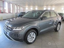Grigio Nuova 2025 VW T-Roc Life SUV | 32.900 € (Ottimo prezzo)
