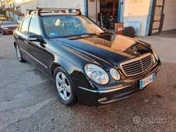 Nero Usata 2006 Mercedes E200 Avantgarde Tre volumi | 1800 €