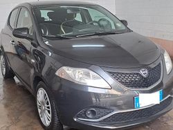 Grigio Usata 2017 Lancia Ypsilon Due volumi | 6900 € (Buon prezzo)