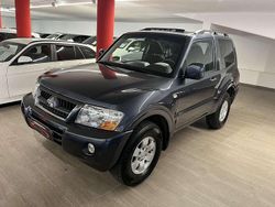 Grigio Usata 2007 Mitsubishi Pajero SUV | 16.900 € (Molto cara)
