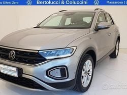 Grigio Usata 2023 VW T-Roc Life SUV | 19.950 € (Ottimo prezzo)
