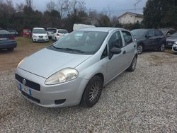 Grigio Usata 2013 Fiat Grande Punto Due volumi | 3300 € (Buon prezzo)