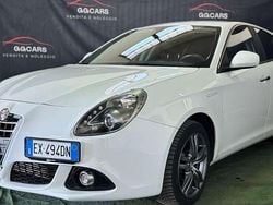 Bianco Usata 2014 Alfa Romeo Giulietta Distinctive Tre volumi | 8500 € (Buon prezzo)