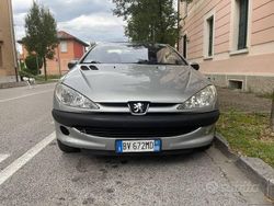 Grigio Usata 2001 Peugeot 206 CC Cabrio | 750 €