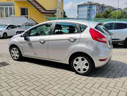 Other Usata 2009 Ford Fiesta Due volumi | 5900 € (Buon prezzo)