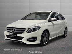 Bianco Usata 2017 Mercedes 180 Tre volumi | 14.550 € (Buon prezzo)