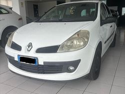Bianco Usata 2008 Renault Clio II Tre volumi | 3200 € (Buon prezzo)