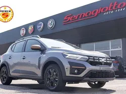 Grigio Nuova 2025 Dacia Sandero Extreme Due volumi | 18.990 € (Cara)