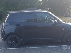Nero Usata 2006 Suzuki Swift GLX Tre volumi | 3000 € (Buon prezzo)