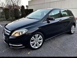 Nero Usata 2014 Mercedes B180 Premium Monovolume | 9000 € (Buon prezzo)
