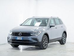 Grigio Usata 2021 VW Tiguan Life SUV | 26.900 € (Buon prezzo)