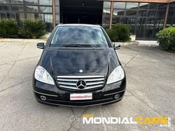 Nero Usata 2010 Mercedes A180 Elegance Tre volumi | 4500 € (Buon prezzo)