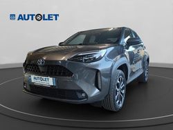 Grigio Usata 2021 Toyota Yaris Hybrid Trend Tre volumi | 17.900 € (Molto cara)