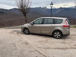 Grigio Usata 2010 Renault Grand Scénic III Monovolume | 1900 € (Super prezzo)
