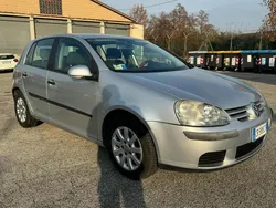 Grigio Usata 2004 VW Golf IV Trendline Tre volumi | 1550 € (Buon prezzo)