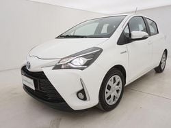 Bianco Usata 2020 Toyota Yaris Hybrid Business Edition Tre volumi | 11.190 € (Ottimo prezzo)