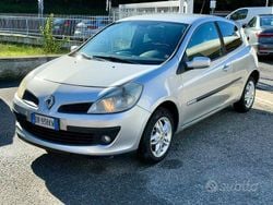 Grigio Usata 2008 Renault Clio II Rip Curl Due volumi | 3500 € (Buon prezzo)
