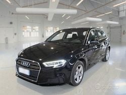 Nero Usata 2019 Audi A3 Business Tre volumi | 15.900 € (Buon prezzo)