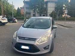 Usata 2010 Ford C-MAX Titanium Monovolume | 2400 € (Ottimo prezzo)
