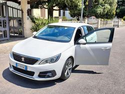 Usata 2018 Peugeot 308 Allure Station wagon | 7000 € (Buon prezzo)