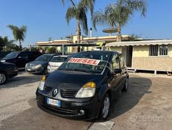 Grigio Usata 2004 Renault Modus Monovolume | 2400 € (Buon prezzo)
