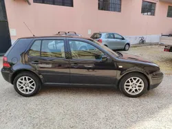 Nero Usata 2001 VW Golf IV Highline Tre volumi | 4500 € (Molto cara)