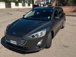Grigio Usata 2018 Ford Focus Business Edition Station wagon | 9499 € (Molto cara)