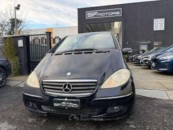 Nero Usata 2005 Mercedes A180 Classic Tre volumi | 1000 € (Super prezzo)