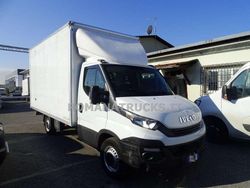 Bianco pastello Usata 2019 Iveco Daily Furgone | 17.900 € (Molto cara)