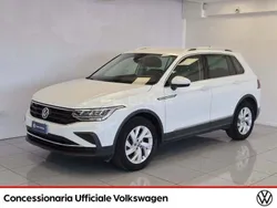 Bianco Usata 2020 VW Tiguan Life SUV | 23.600 € (Buon prezzo)
