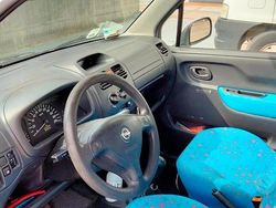 Grigio Usata 2003 Opel Agila Due volumi | 2500 €