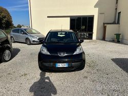 Nero Usata 2007 Peugeot 107 Due volumi | 2450 € (Buon prezzo)