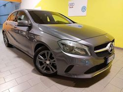 Grigio Usata 2016 Mercedes A160 Tre volumi | 12.500 € (Buon prezzo)