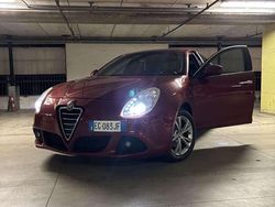 Usata 2011 Alfa Romeo Giulietta Distinctive Tre volumi | 5600 € (Buon prezzo)