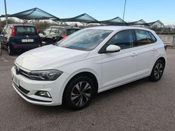 Bianco Usata 2021 VW Polo Comfortline Tre volumi | 14.200 € (Buon prezzo)