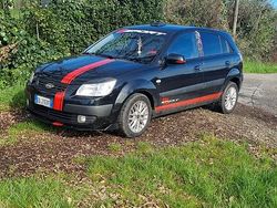 Nero Usata 2007 Kia Rio Tre volumi | 3000 €