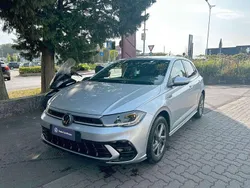 Reflex silver metallizzato Usata 2022 VW Polo R-line Tre volumi | 19.500 € (Buon prezzo)