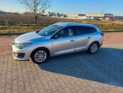 Grigio Usata 2015 Renault Mégane GrandTour Station wagon | 4900 € (Buon prezzo)