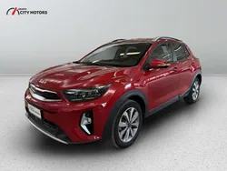Rosso Usata 2023 Kia Stonic Style SUV | 15.900 € (Buon prezzo)