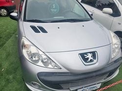 Argento Usata 2009 Peugeot 206 Tre volumi | 3500 € (Buon prezzo)