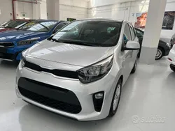 Grigio Nuova 2024 Kia Picanto Urban Due volumi | 11.990 € (Ottimo prezzo)
