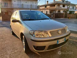 Usata 2009 Fiat Punto Due volumi | 2650 € (Cara)