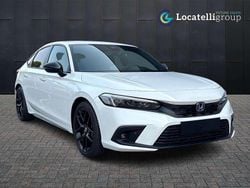 Platinum white Nuova 2025 Honda Civic Sport Tre volumi | 31.750 € (Buon prezzo)