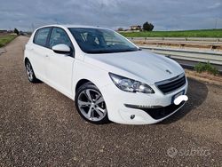 Bianco Usata 2015 Peugeot 308 Active Tre volumi | 7999 € (Buon prezzo)
