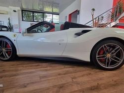 Tetto di colore nero Usata 2018 Ferrari 488 Cabrio | 255.000 € (Molto cara)