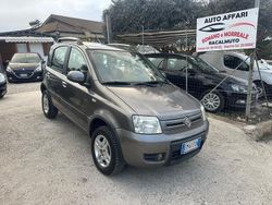 Grigio Usata 2012 Fiat Panda 4x4 Climbing Due volumi | 8799 € (Buon prezzo)