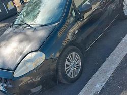 Nero Usata 2006 Fiat Punto Tre volumi | 400 € (Super prezzo)