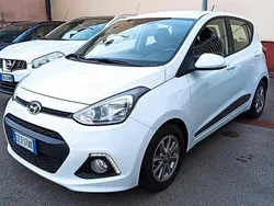 Bianco Usata 2015 Hyundai i10 Edition Due volumi | 7780 € (Buon prezzo)