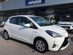 Bianco Usata 2020 Toyota Yaris Hybrid Business Edition Tre volumi | 13.900 € (Buon prezzo)
